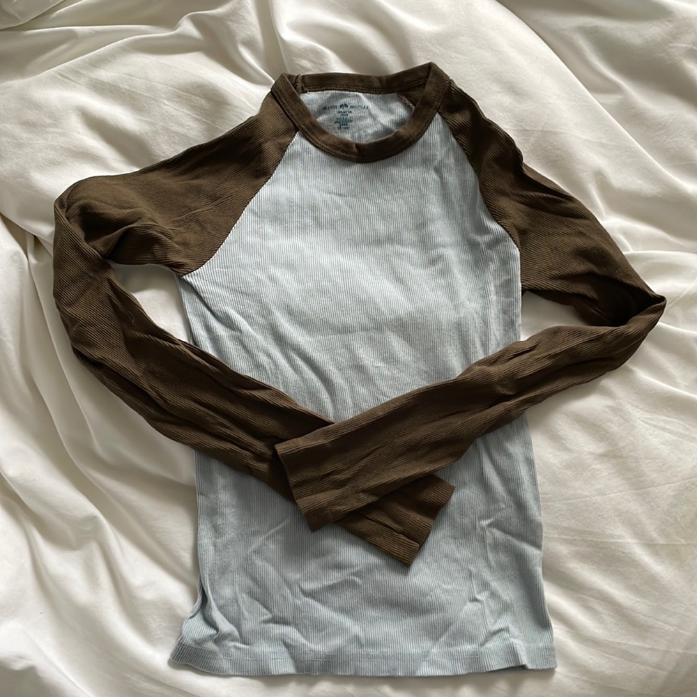 Brandy Melville longsleeve